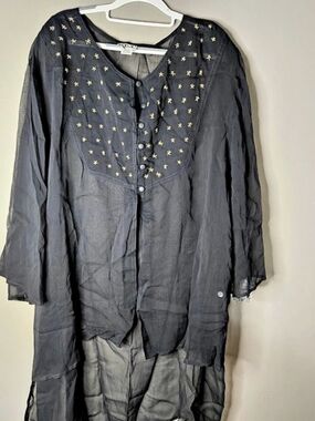 XLNC Black Floral Embroidered Blouse Hi Low Ptp 29" 100% Rayon Size OS